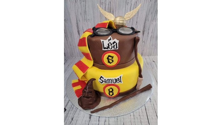 Gâteau Harry Potter 2 étages Gâteau Harry Potter 2 étages